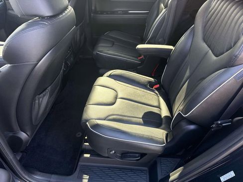 Used 2024 Hyundai Palisade Limited image 31