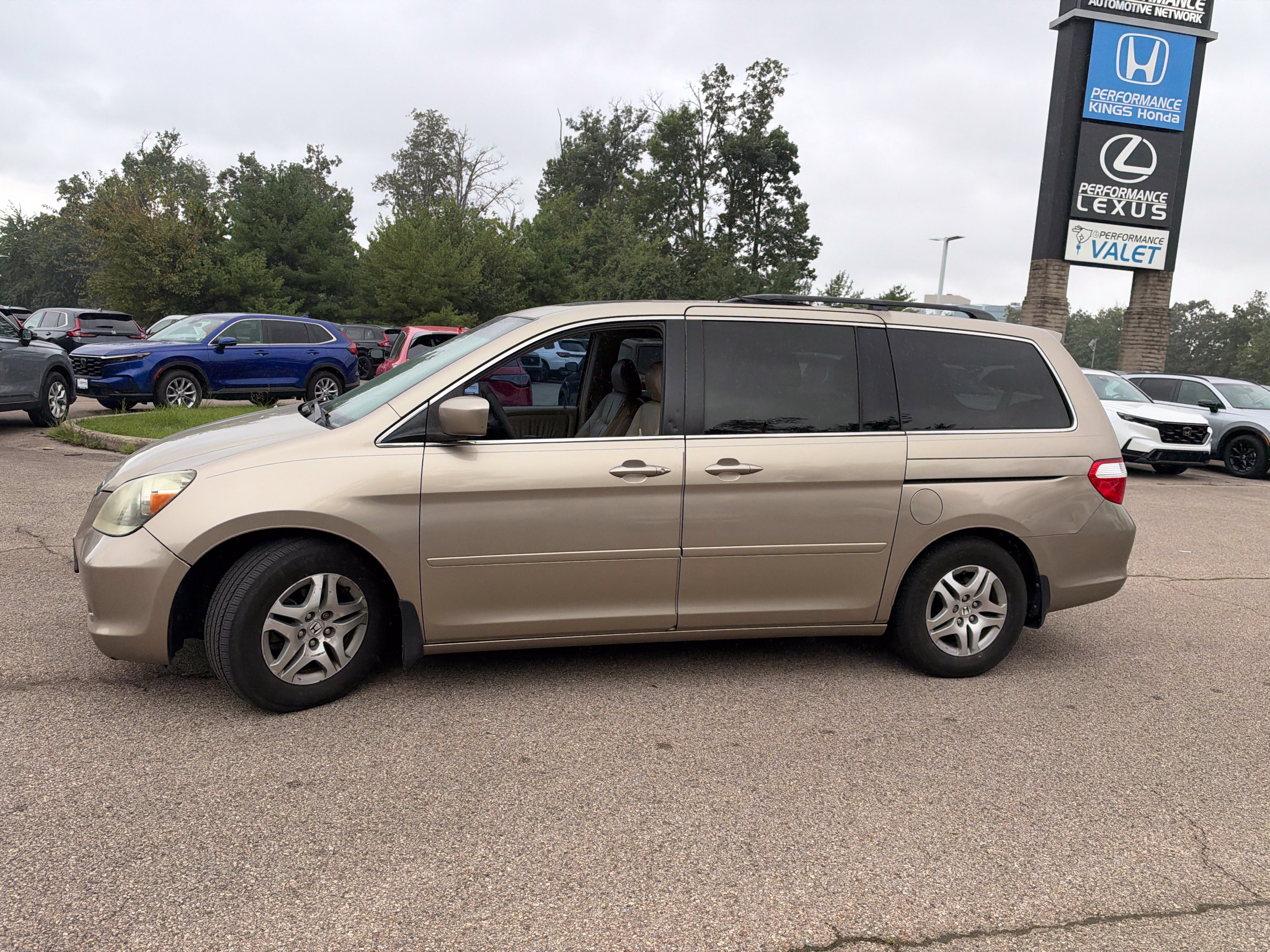Used 2005 Honda Odyssey EX-L image 6