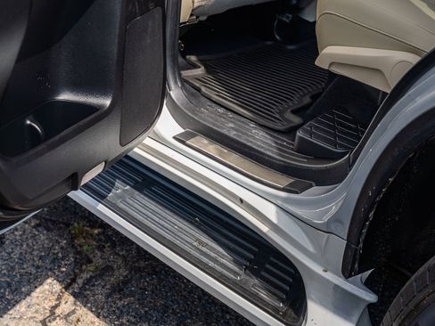 Used 2020 Lexus GX 460 Premium w/ Premium Package image 20