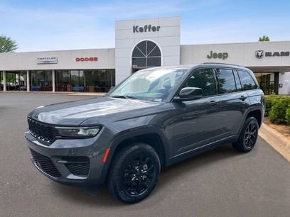 Certified 2025 Jeep Grand Cherokee Altitude