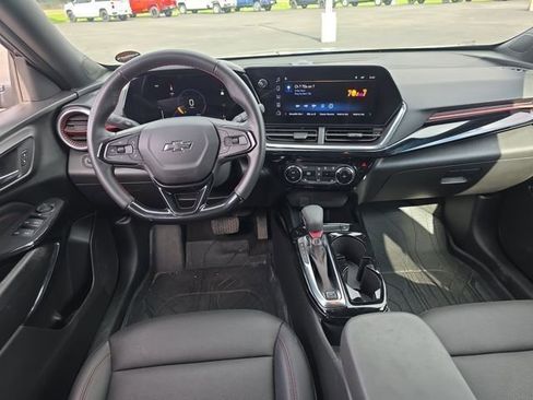 Certified 2025 Chevrolet Trax RS w/ Driver Confidence Package FWD image 31