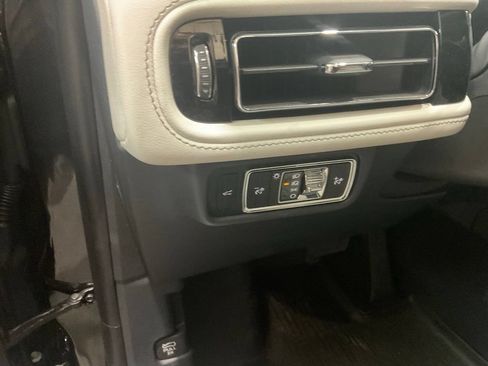 Used 2026 Lincoln Aviator Reserve w/ Illumination Package RWD image 8