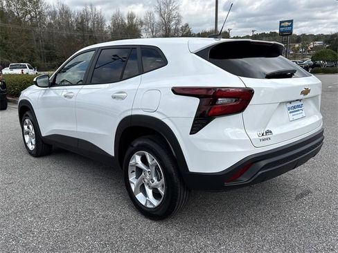 New 2026 Chevrolet Trax LS w/ LS Convenience Package image 5