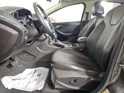 Used 2014 Ford Focus Titanium image 10