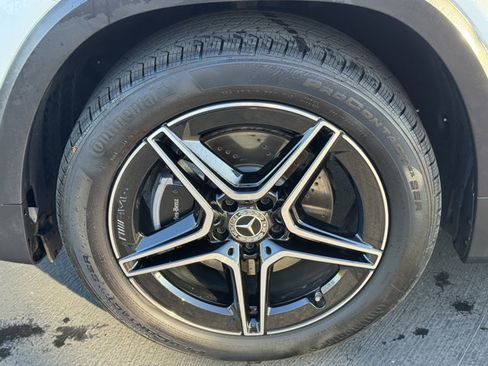 Used 2025 Mercedes-Benz GLB 250 image 15