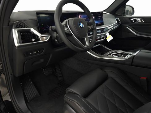 Used 2026 BMW X5 xDrive50e w/ Premium Package AWD/4WD image 17