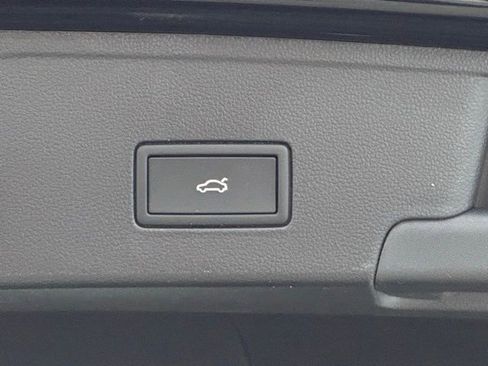 New 2026 Volkswagen Atlas Cross Sport SEL R-Line image 21