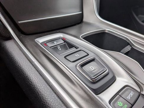 Used 2022 Honda Accord Sport image 12