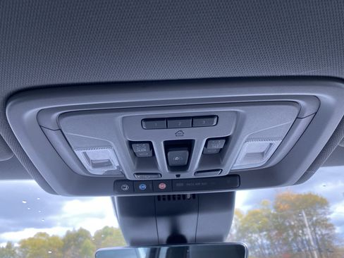 Used 2026 GMC Sierra 2500 Denali w/ Denali Reserve Package image 25