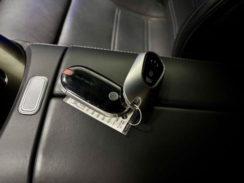 Used 2022 Mercedes-Benz SL 63 AMG 4MATIC image 45
