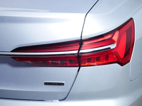 Used 2024 Audi A6 Premium Plus image 17