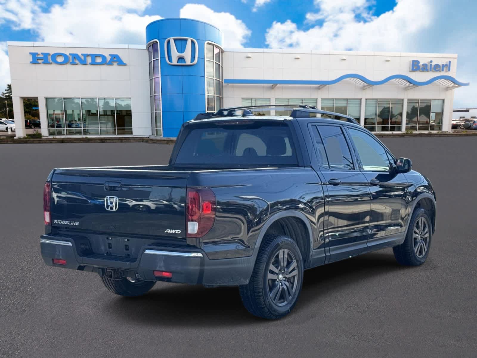 Used 2017 Honda Ridgeline Sport image 5