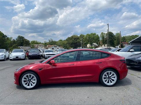 Used 2022 Tesla Model 3 Long Range AWD/4WD image 2