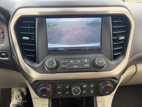 Used 2018 GMC Acadia Denali AWD/4WD image 22