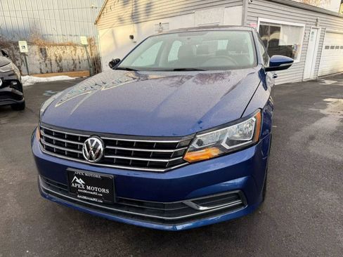 Used 2017 Volkswagen Passat 1.8T SE image 6