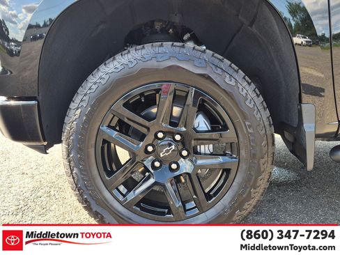 Used 2025 Chevrolet Silverado 1500 LT Trail Boss w/ LT Trail Boss Premium Package AWD/4WD image 9