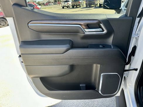 Used 2022 Chevrolet Silverado 1500 LT image 29