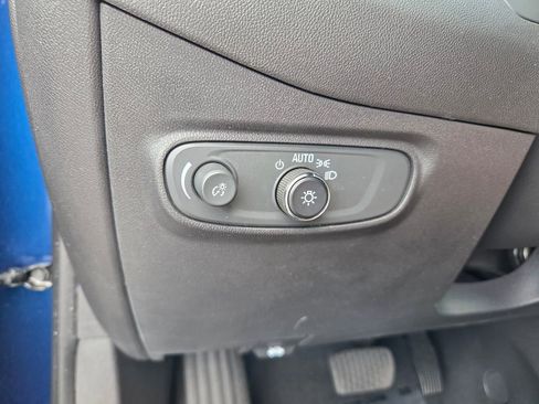 Certified 2023 Chevrolet Equinox LS w/ LS Convenience Package FWD image 23