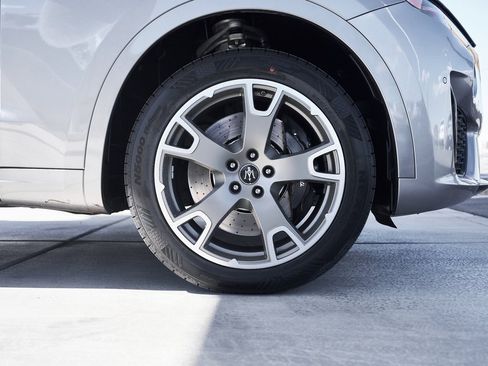 Used 2022 Maserati Levante Modena image 10