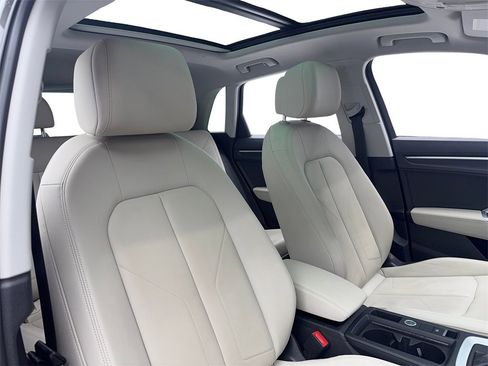 Used 2022 Audi Q3 2.0T Premium Plus image 45