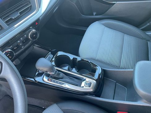 Used 2025 Chevrolet Trax LT image 40