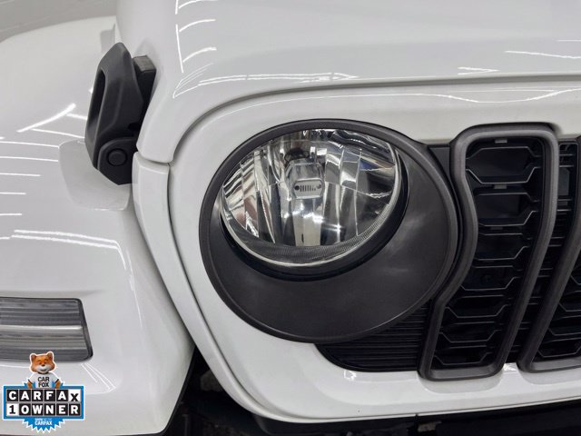 Used 2024 Jeep Wrangler Unlimited w/ Convenience Group AWD/4WD image 11