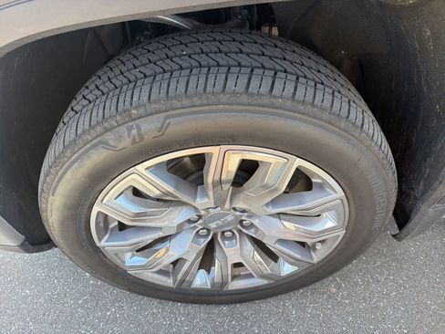 Used 2026 GMC Sierra 1500 Denali AWD/4WD image 9