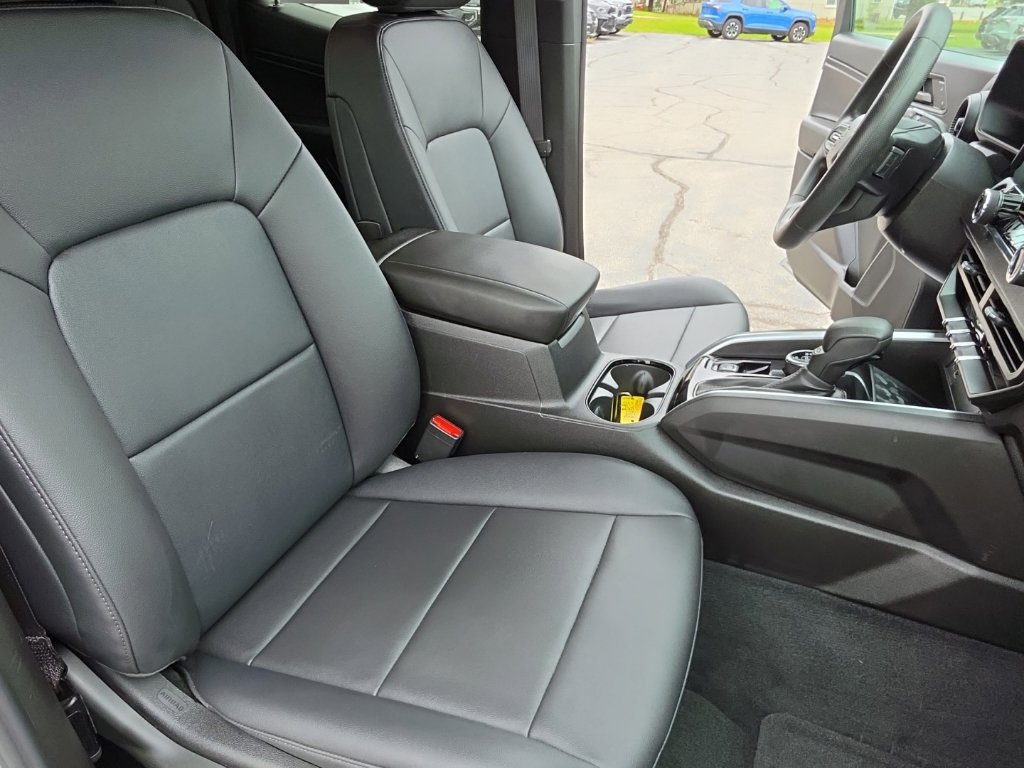 Certified 2024 Chevrolet Colorado Trail Boss w/ Advanced Trailering Package AWD/4WD image 25