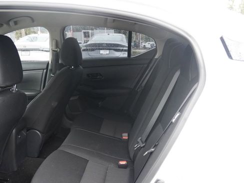 Used 2025 Nissan Sentra SV image 16