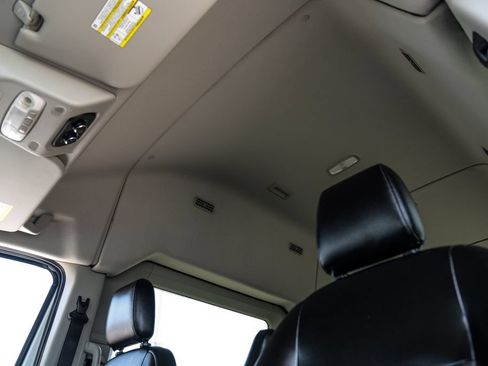 Used 2020 Ford Transit 350 XL RWD image 31
