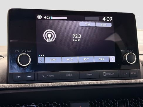 Used 2024 Honda CR-V EX image 9