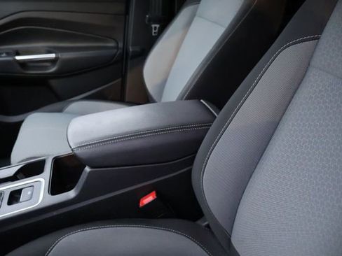 Used 2019 Ford Escape SE image 8