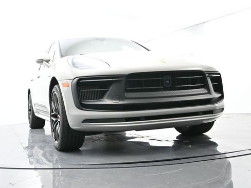 Certified 2023 Porsche Macan GTS image 55