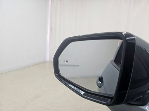 Used 2023 Chevrolet Blazer LT w/ Convenience Package FWD image 13