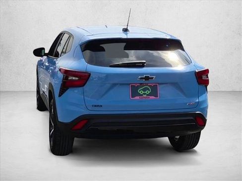 Certified 2024 Chevrolet Trax RS w/ Driver Confidence Package FWD image 7