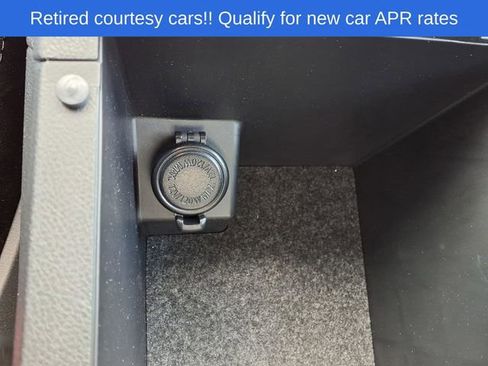 Certified 2025 Subaru Outback Premium w/ Popular Package #1A AWD/4WD image 16