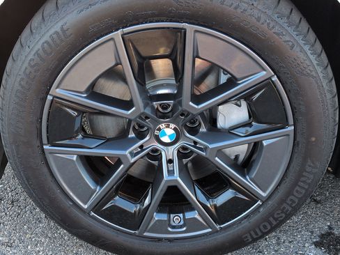 Used 2025 BMW i4 eDrive40 w/ Parking Assistance Package image 13