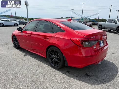 Used 2022 Honda Civic Sport image 5