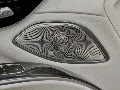 Certified 2023 Mercedes-Benz EQS 450+ 4MATIC SUV w/ Exclusive Trim Package image 22