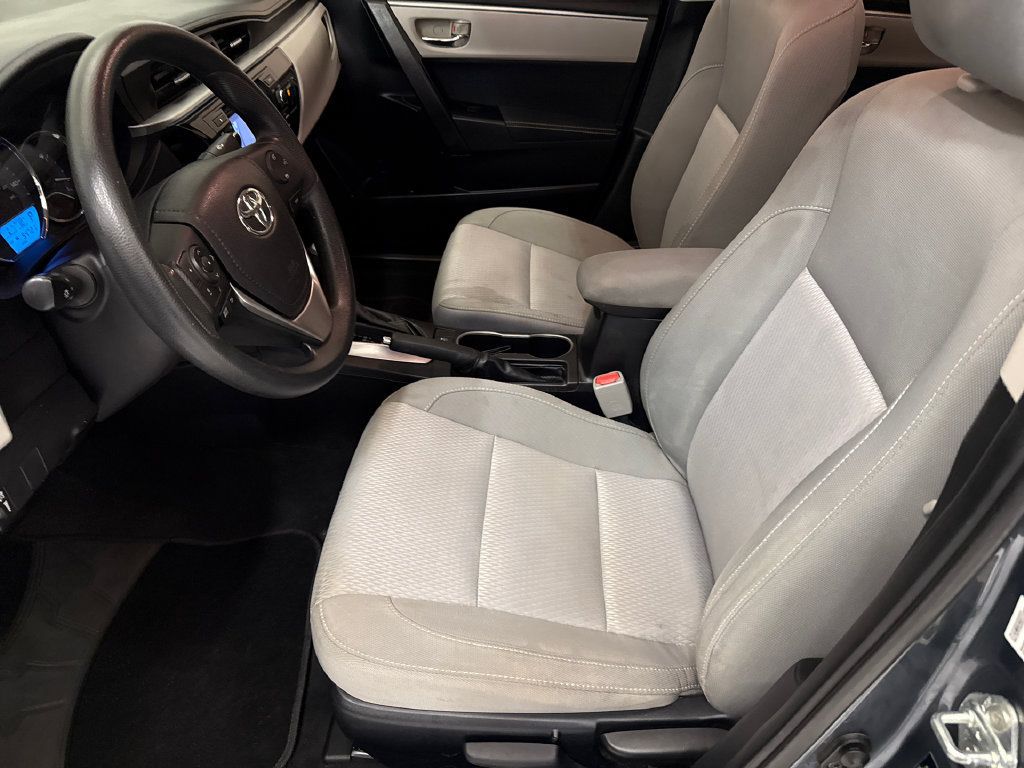 Used 2015 Toyota Corolla LE FWD image 17