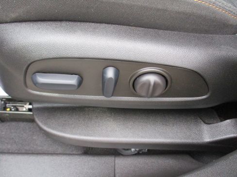 Certified 2023 Chevrolet Equinox LT image 16