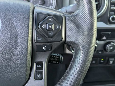 Used 2020 Toyota Tacoma TRD Off-Road image 23