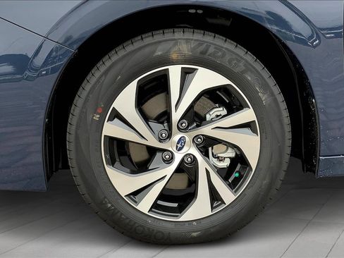 Used 2025 Subaru Legacy Premium image 13