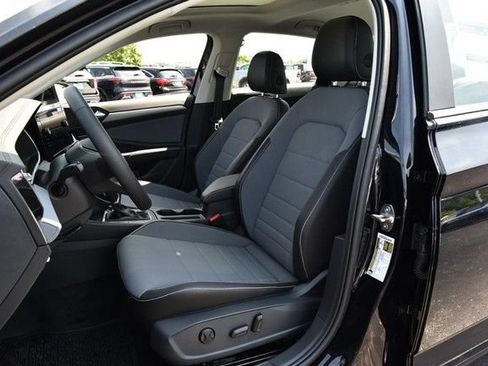 New 2026 Volkswagen Jetta SE FWD image 20