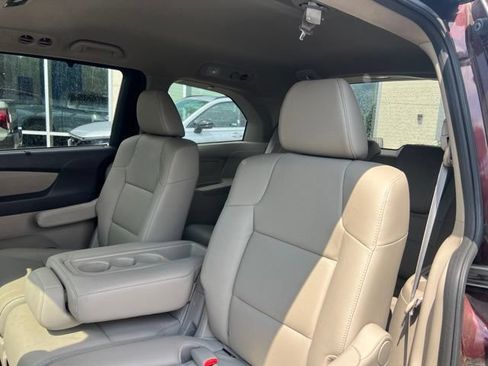 Used 2014 Honda Odyssey EX-L image 14