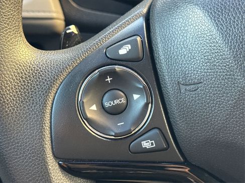 Used 2020 Honda HR-V EX image 32