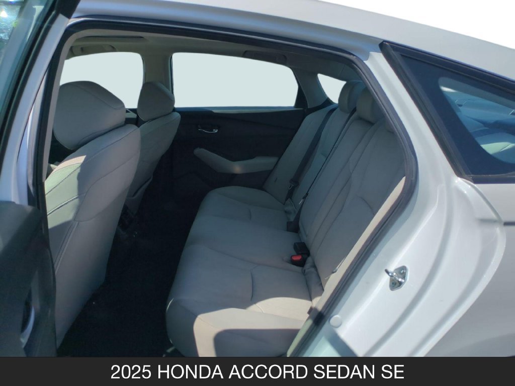Used 2025 Honda Accord SE image 16