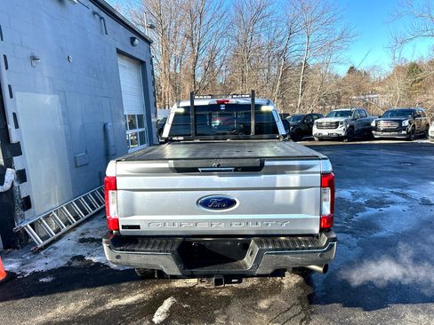 Used 2019 Ford F250 Lariat w/ Chrome Package image 6