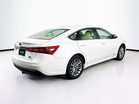 Used 2016 Toyota Avalon Limited w/ Toyota Safety Sense Package FWD image 9