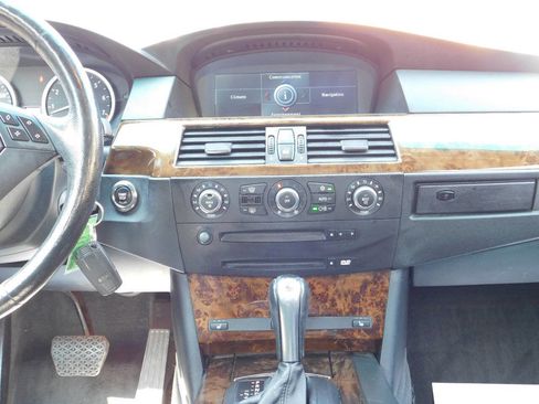 Used 2007 BMW 525xi Sedan image 28